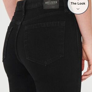 Hollister Ultra High-Rise Mom Jean